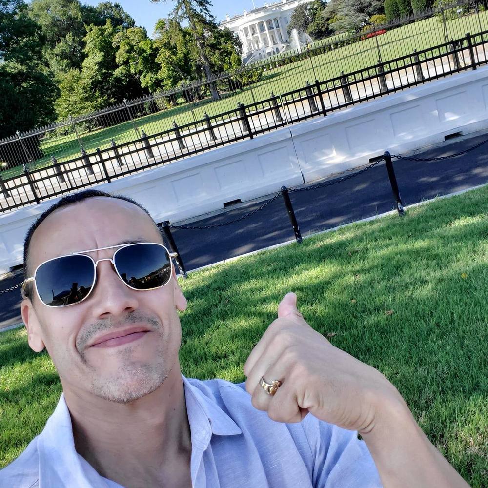 Meet your Posher, Tony